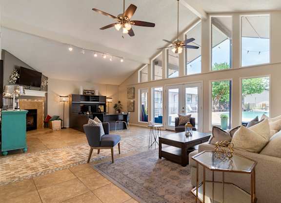 Clubhouse at Lakeshore Landing Apartments, Ridgeland, 39157
