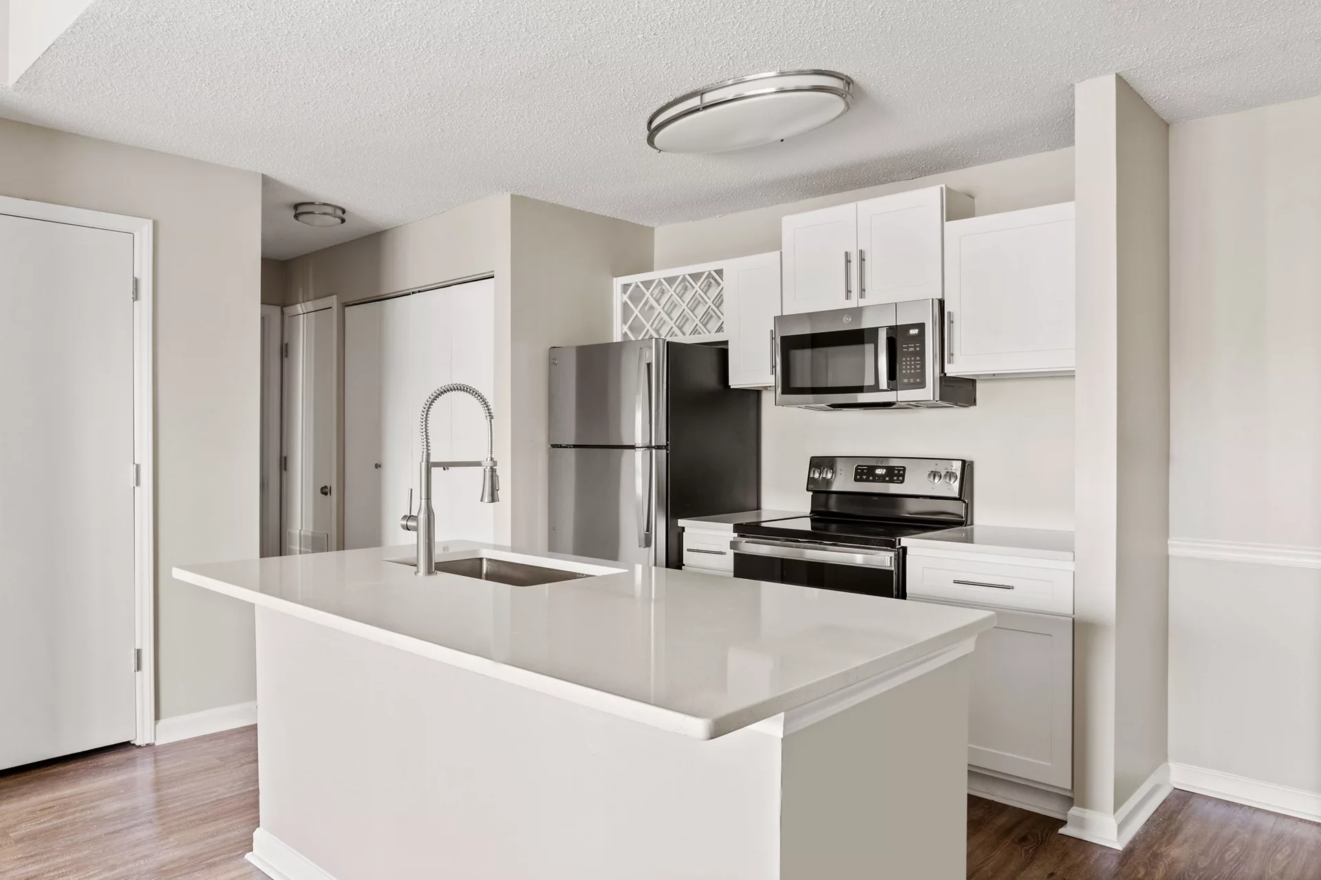 Windsor Falls - Interior Kitchen