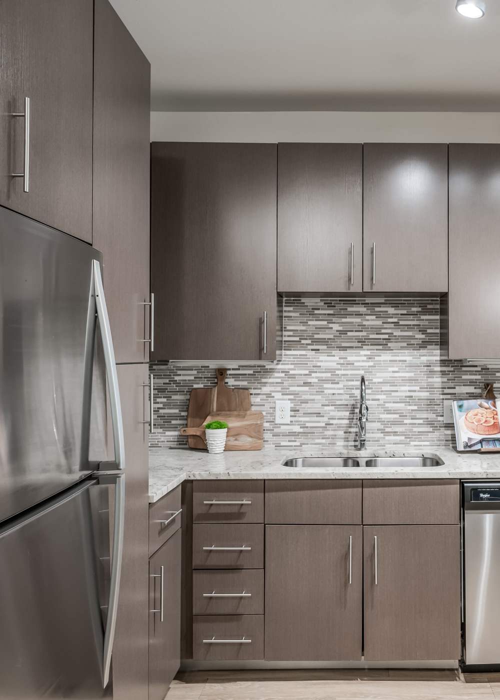 Modern kitchen at Tate Tanglewood in Houston, Texas
