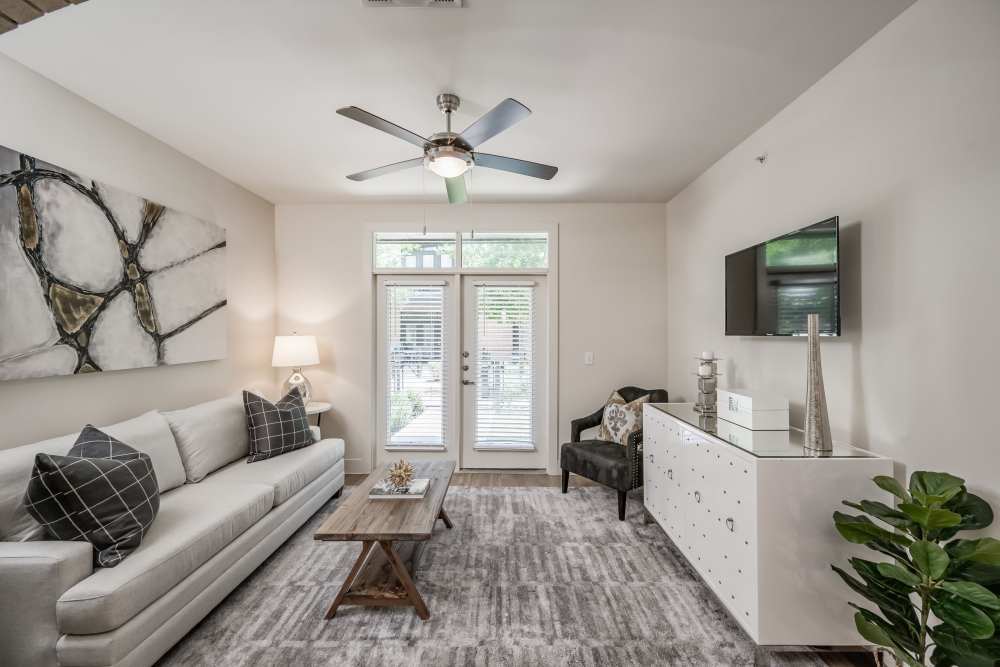 Apartments at Tate Tanglewood in Houston, Texas