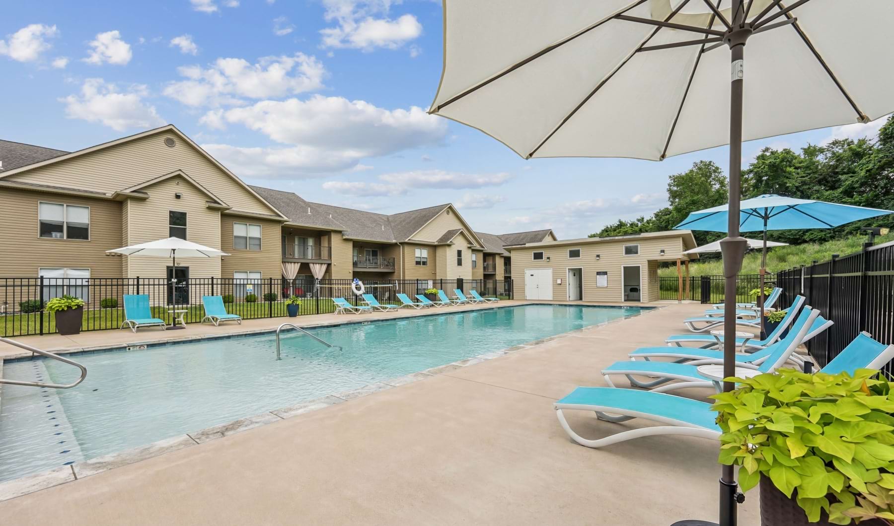 WHERE COMFORT MEETS CONVENIENCE