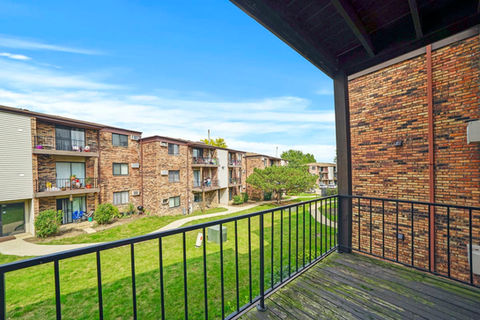 The Flats at Gladstone photo