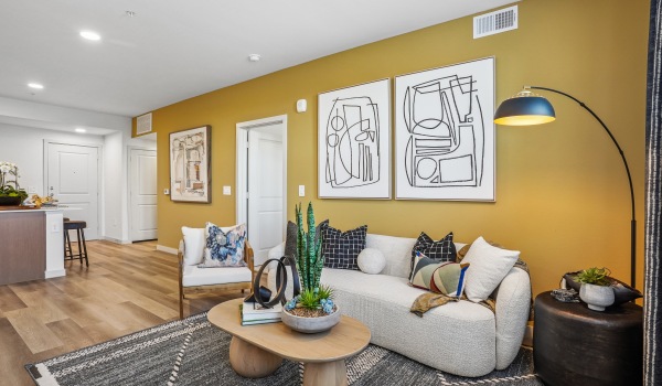 NOW LEASING!