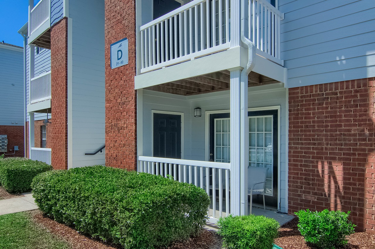 Grove 13 Patio