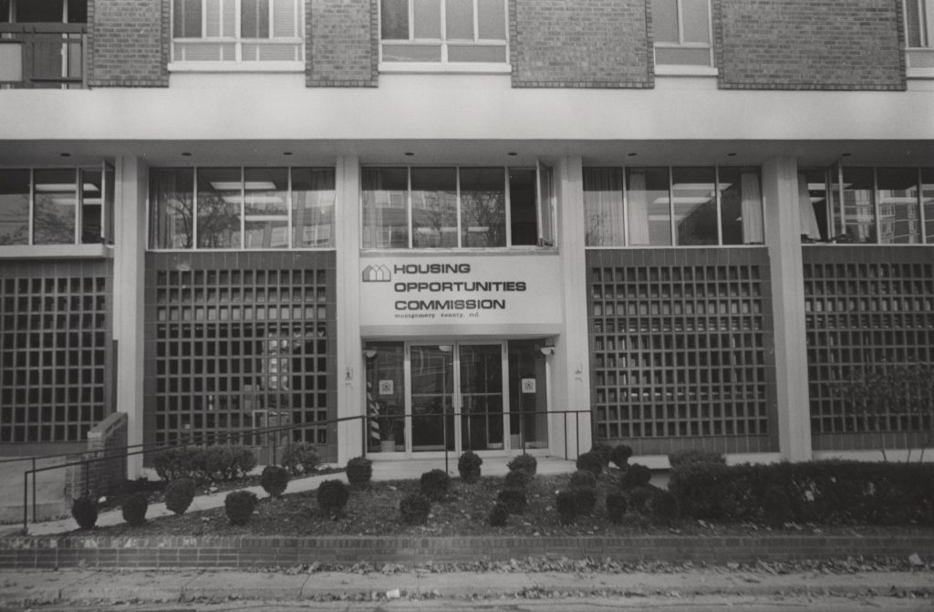 Hillandale Gateway photo