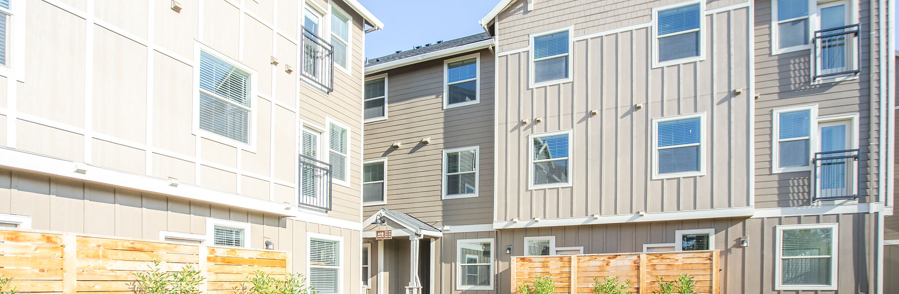 Q1 Exterior-Small-5.jpg
