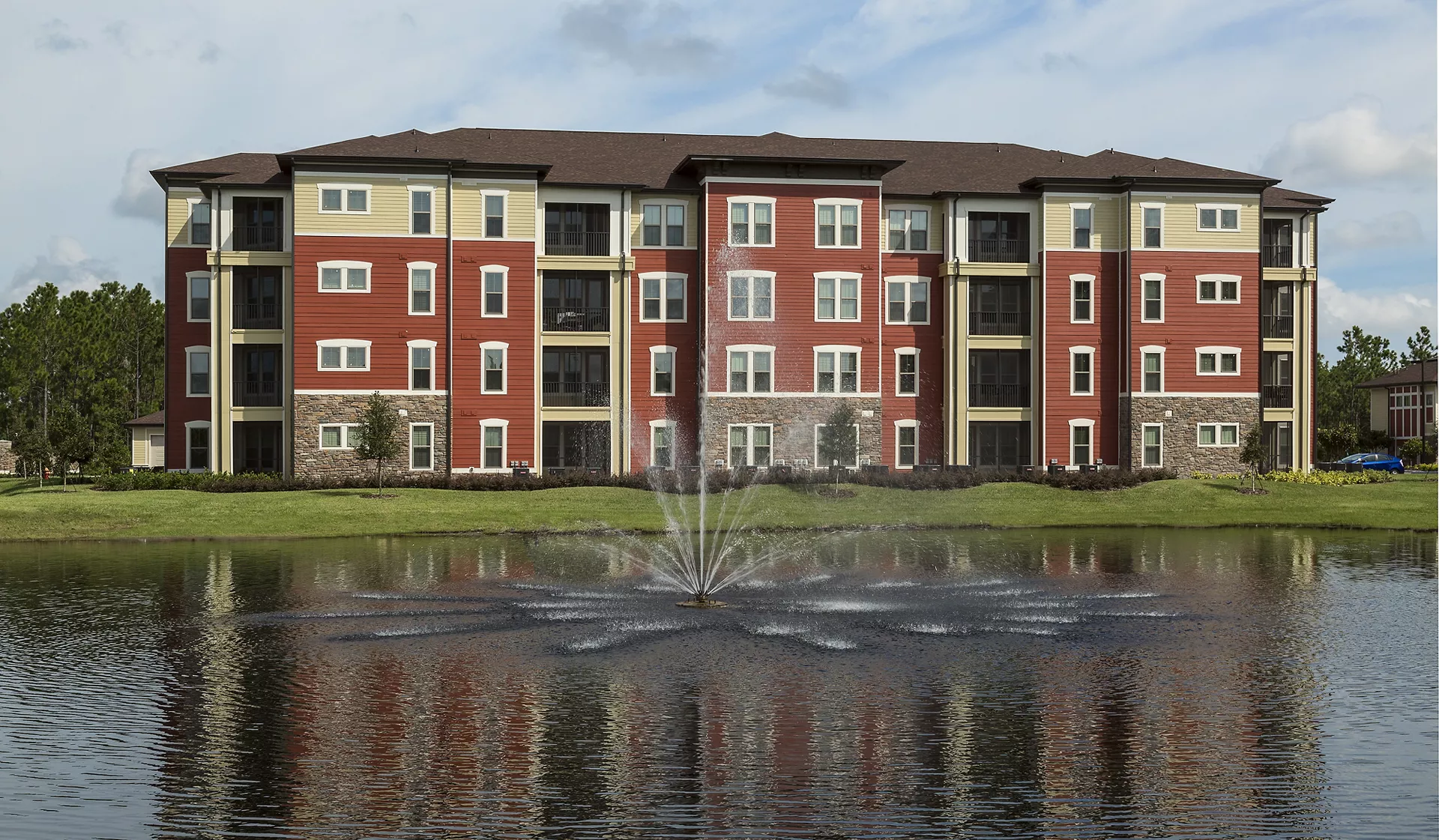 Sands Parc in Daytona Beach - Exterior