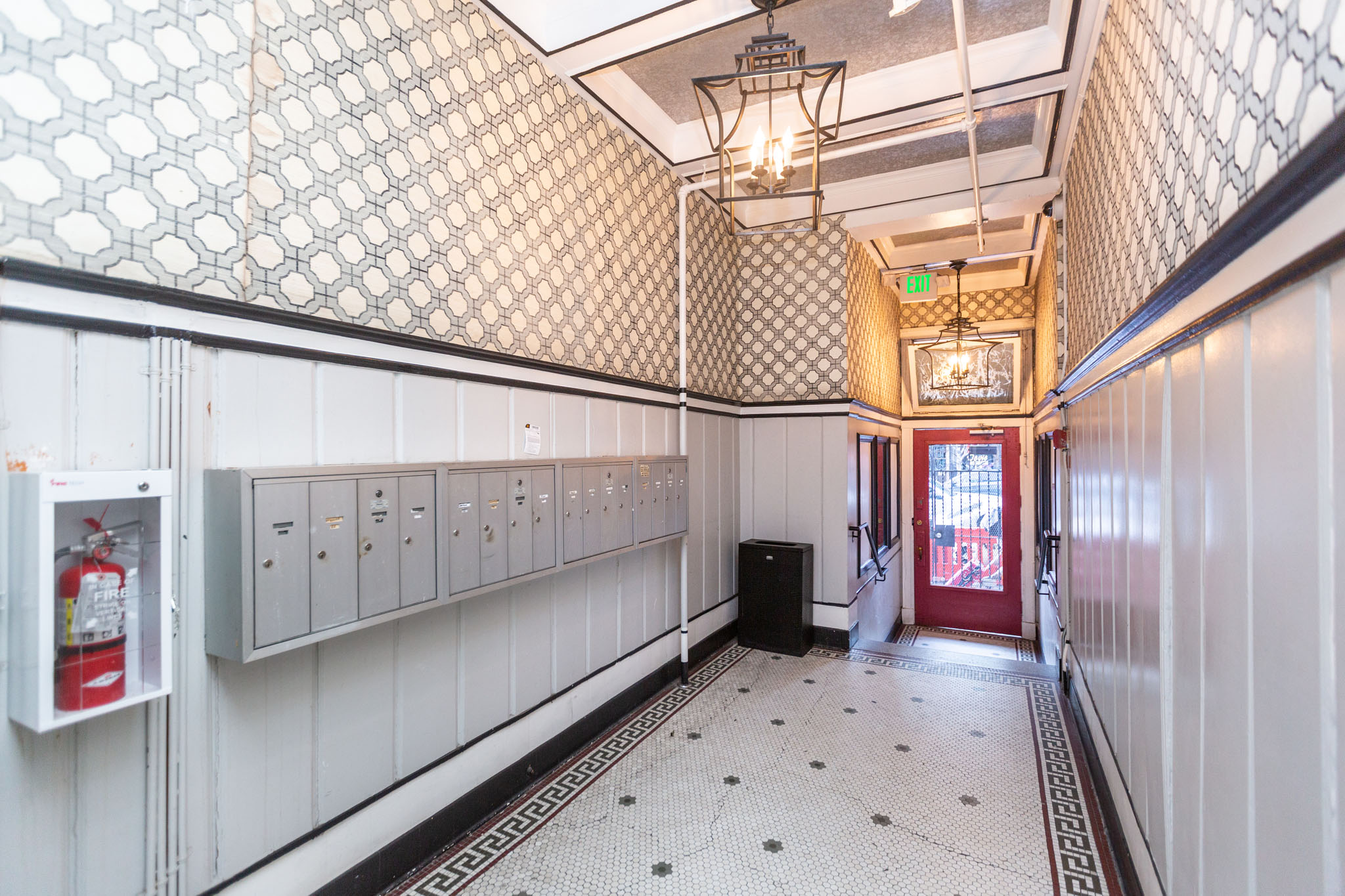 1424 Polk Building Photo 3