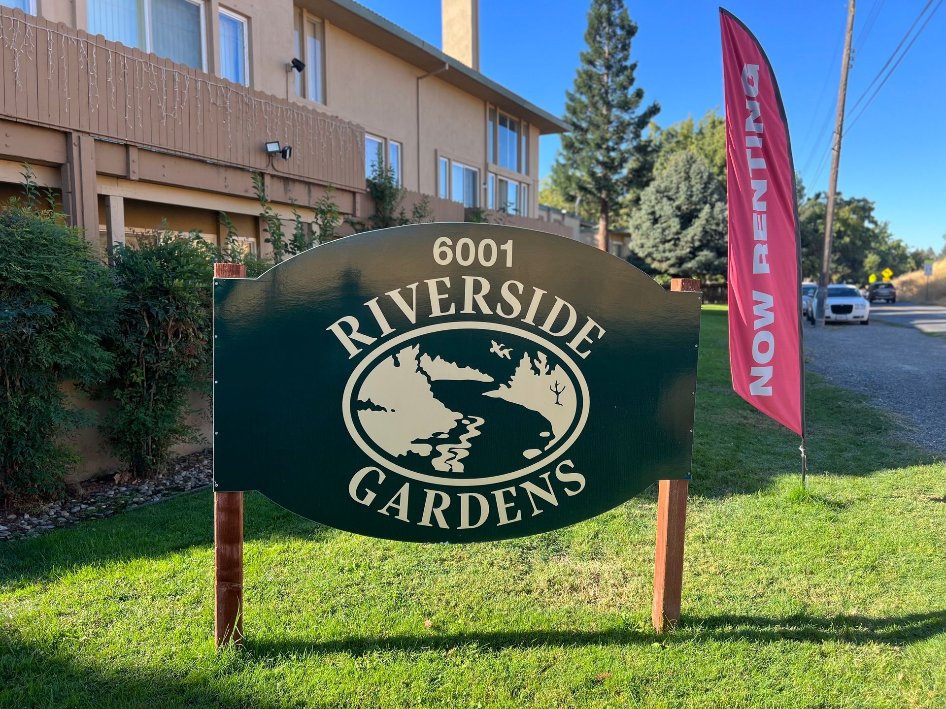 Riverside Gardens