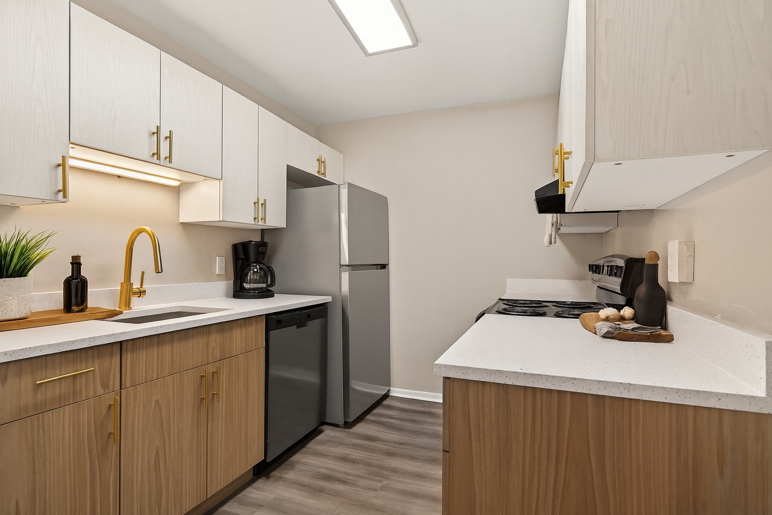 Pembroke Lake Apartments photo