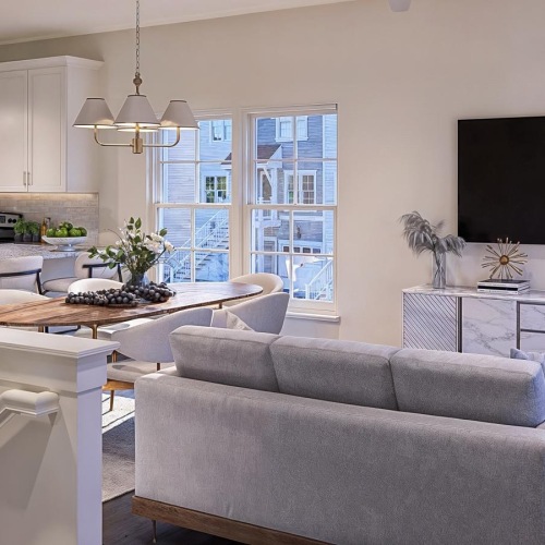 Spacious living room at Berkshire on Clements Ferry, homes for rent in Charleston, SC