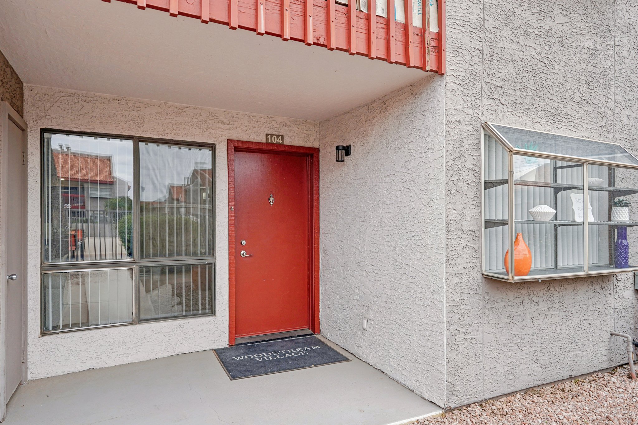 Woodstream Village 2-bedroom apartment interior