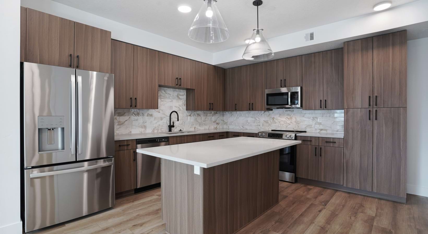 Modern finishes and timeless moments