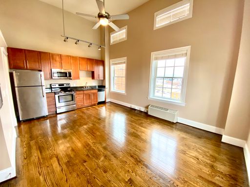 611 S Jefferson Street, Unit 1014, Roanoke, VA 24011