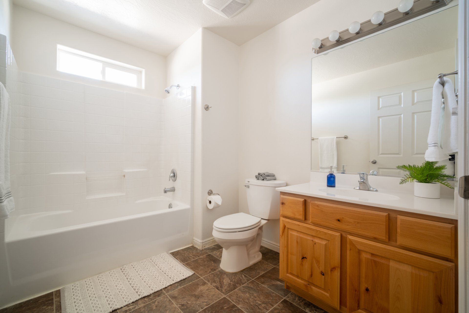 Dixie Red Sands South Student housing near Utah Tech Off-campus housing in St. George