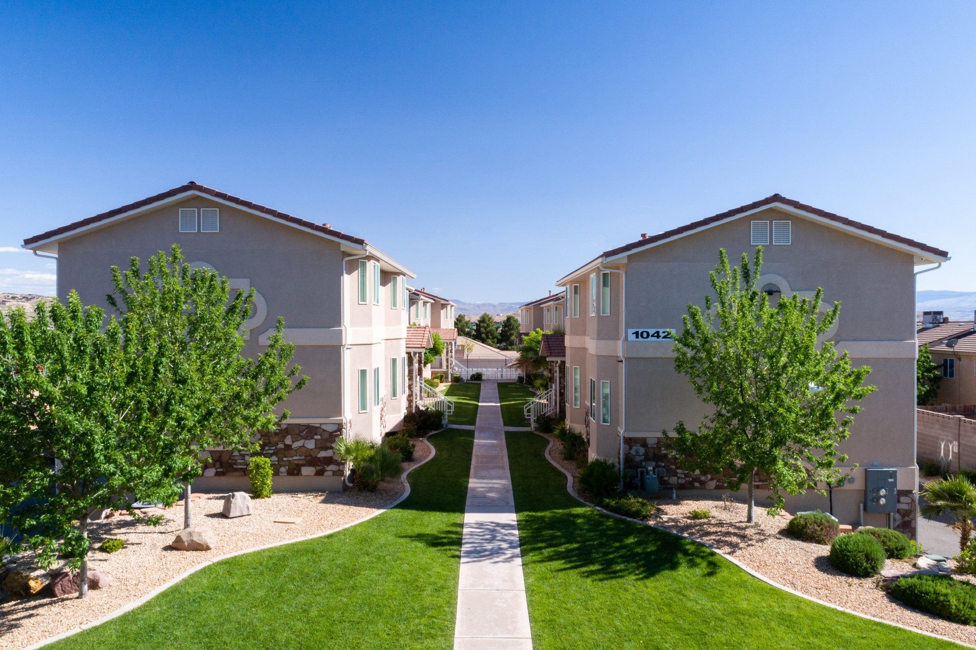 Dixie Red Sands South Student housing near Utah Tech Off-campus housing in St. George