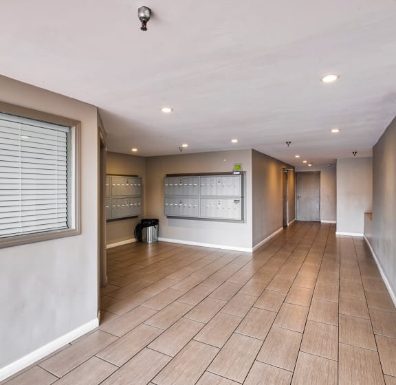 Kingsley Court Apartments photo