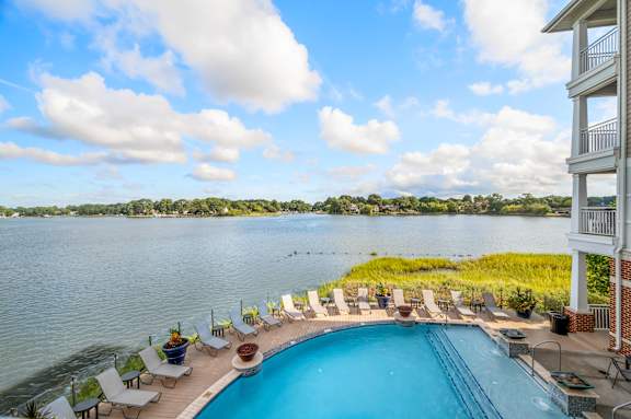 River House Apartments photo