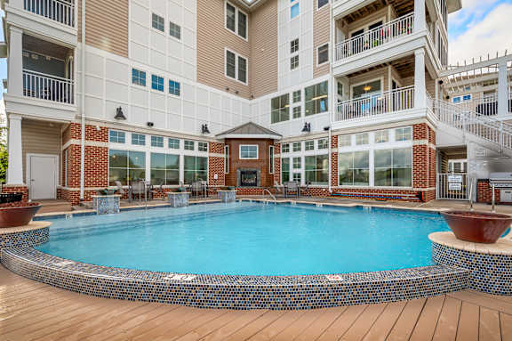 River House Apartments photo