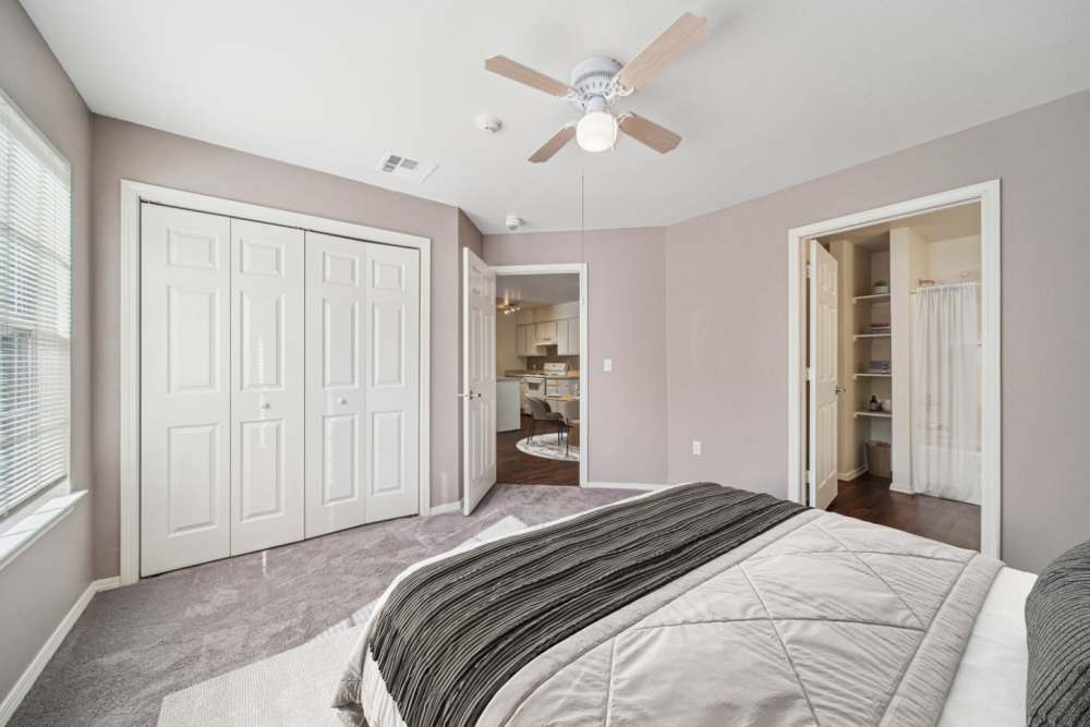 Lyons Estates photo