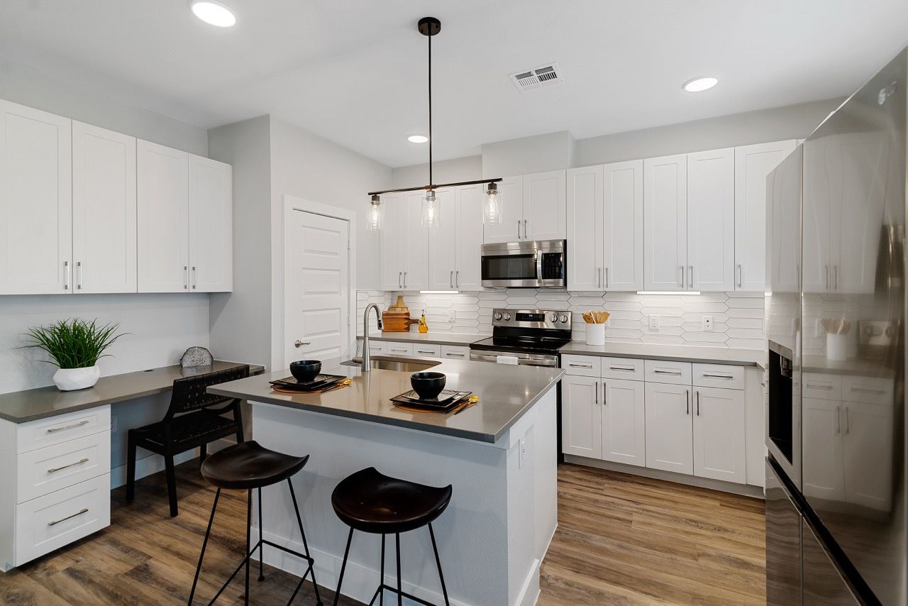 Villas+at+Birnham+Woods_model+kitchen+3+Large