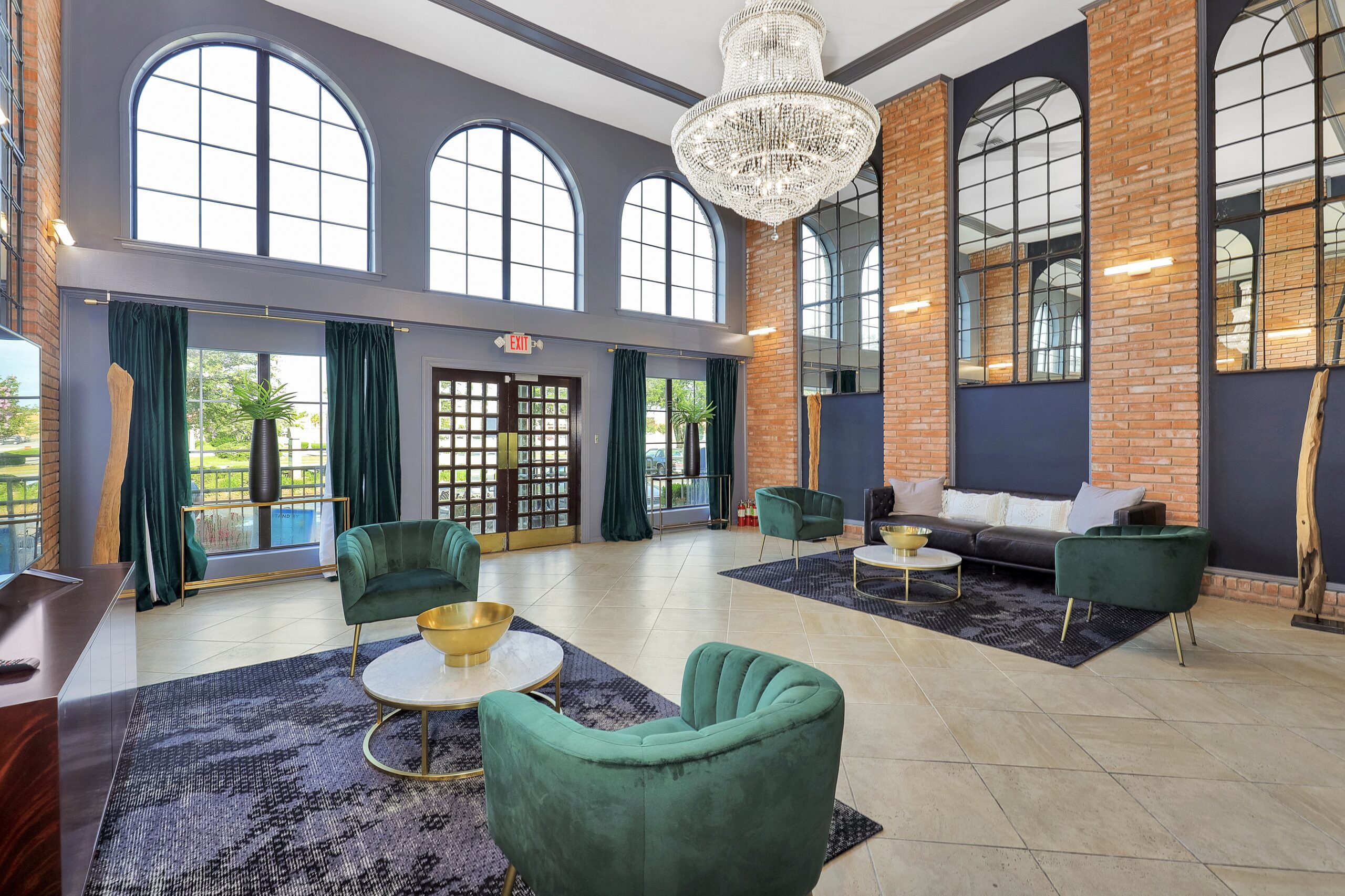 8 Bel Air Clubhouse