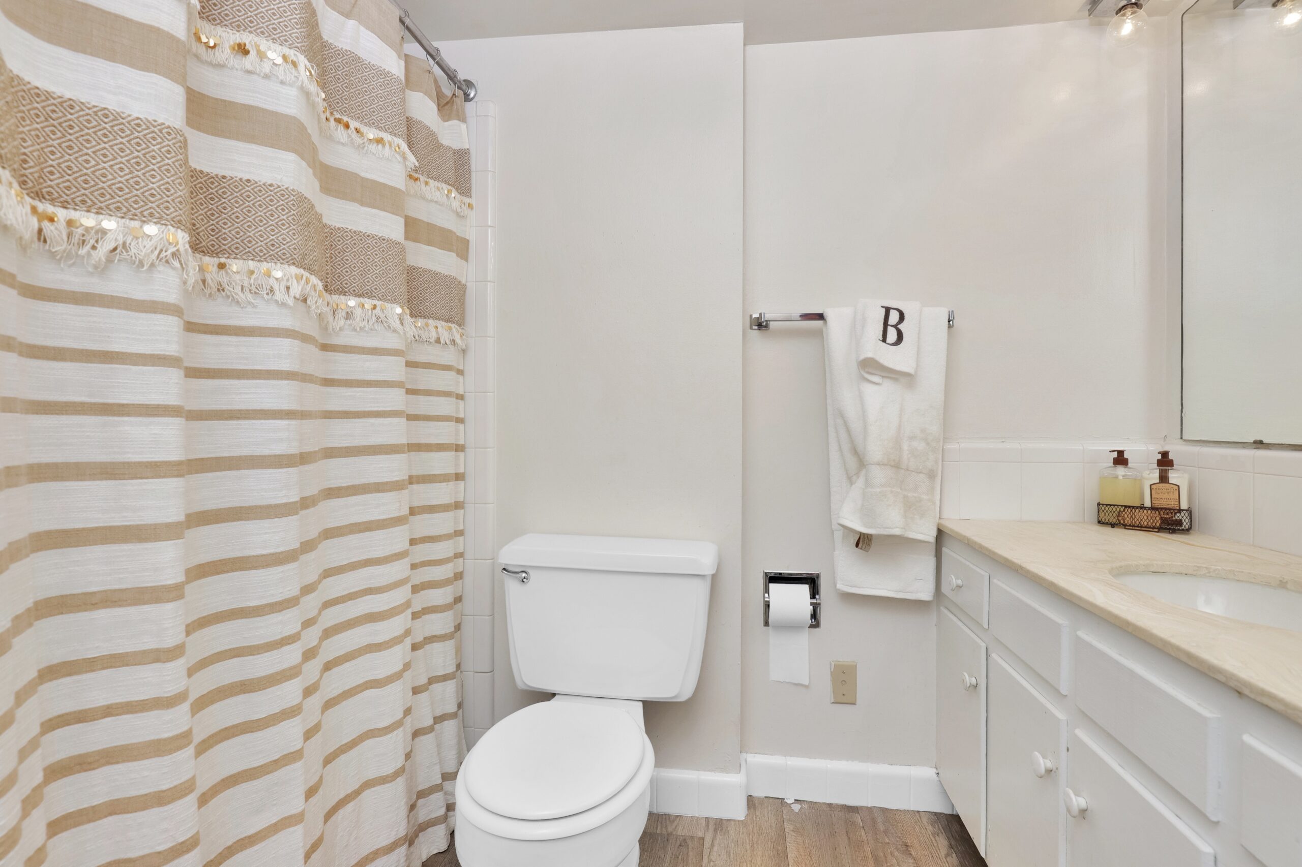 5 Bel Air Bathroom