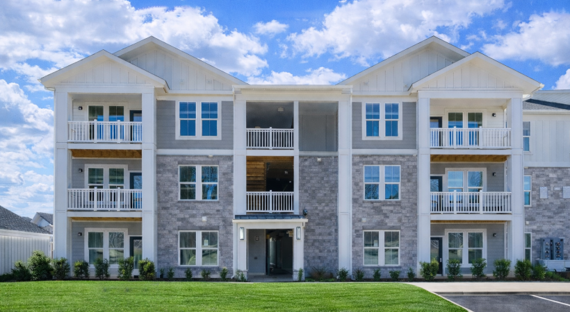 Exterior view of Madison Mallard Creek, luxury apartments on Mallard Creek Road in Charlotte NC.