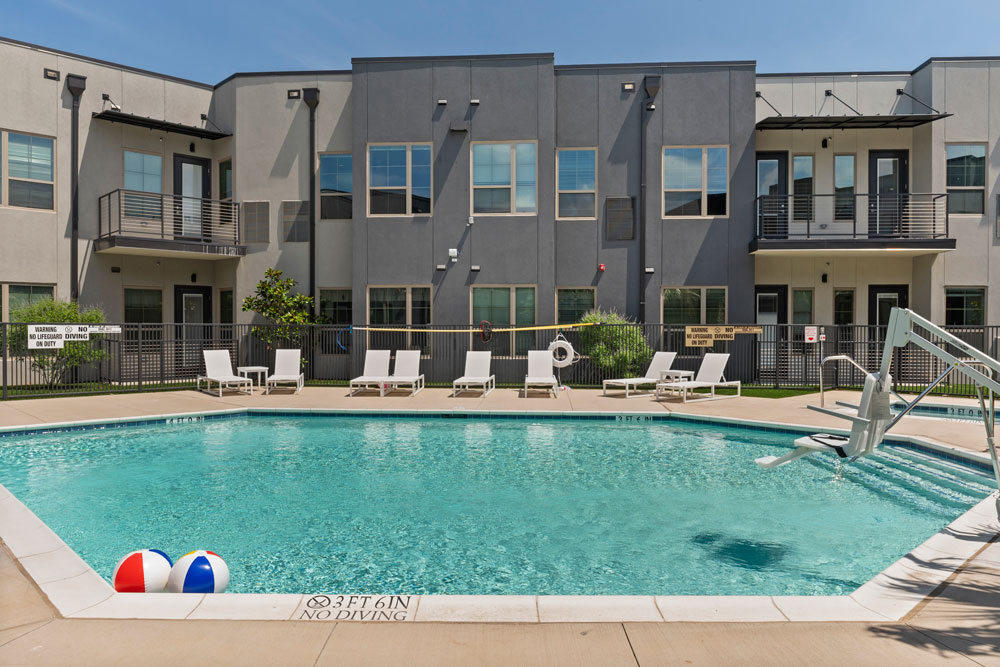 Retreat at Carrollton Pool 3