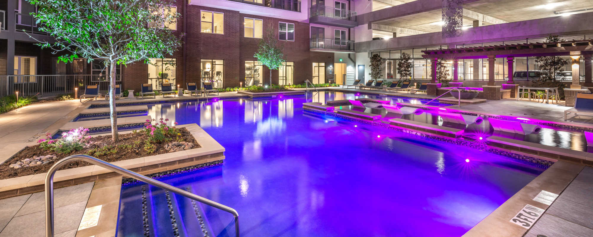 Apartments at Hall Street Flats in Dallas, Texas
