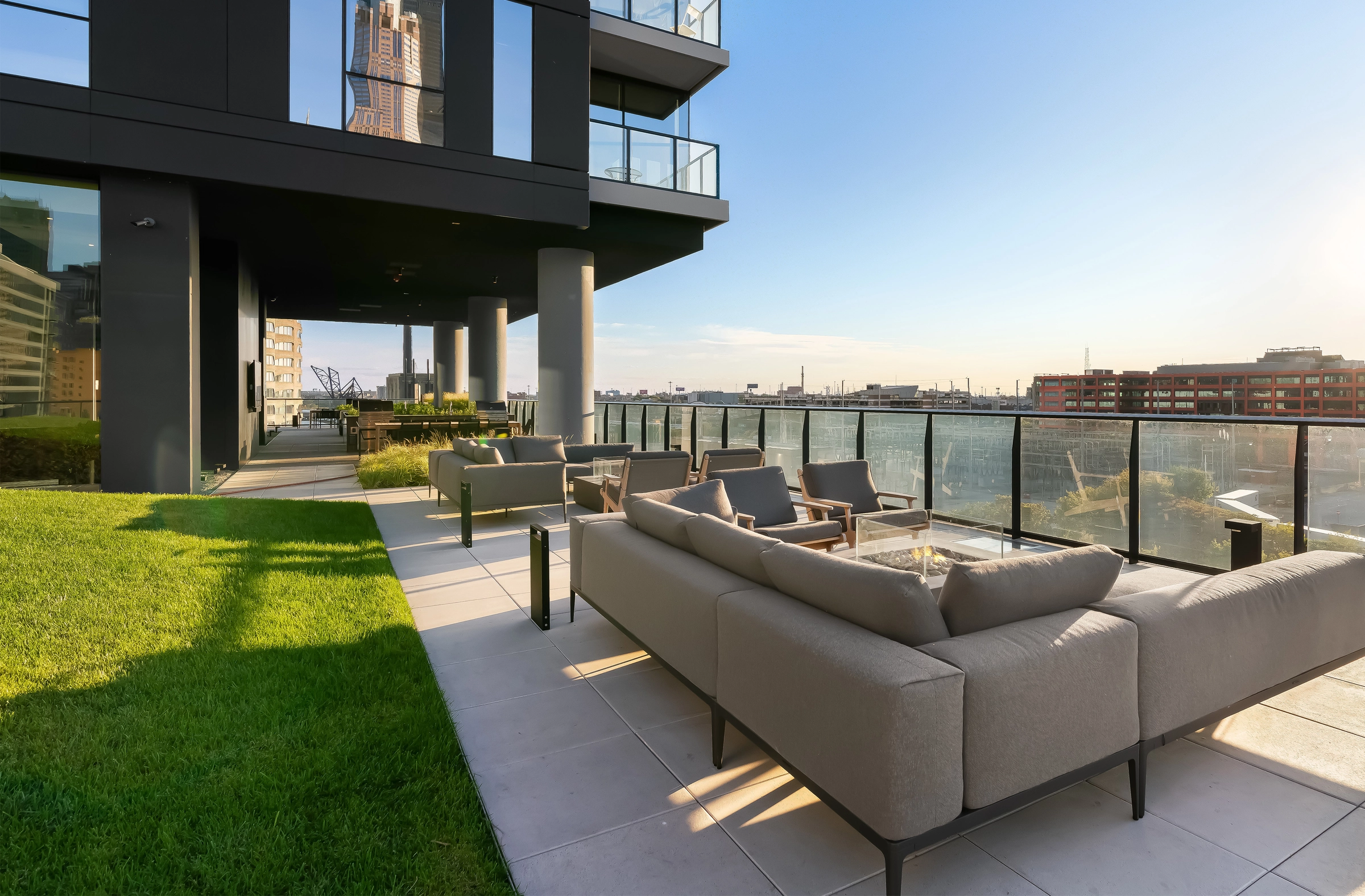 2 9mb The Reed Amenity Outdoor Lounge Steven Caban Nov2023