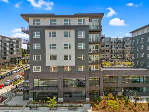 Exterior View at Solera Apartments, Washington