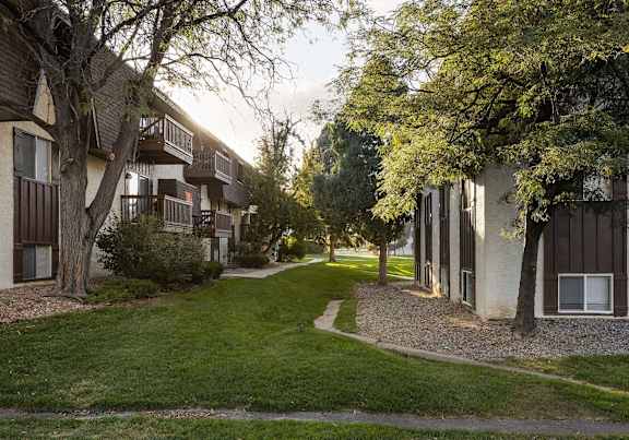 Trailgrove Apartments building exteriors in Southeast Denver near the Denver Tech Center and nearby conveniences