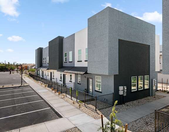 Townhomes at Sunnyside photo