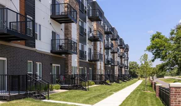 Axle Apartments photo