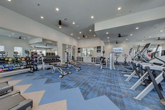 Fitness Center at Estraya Westover Hills Apartments in Westover Hills, San Antonio, TX