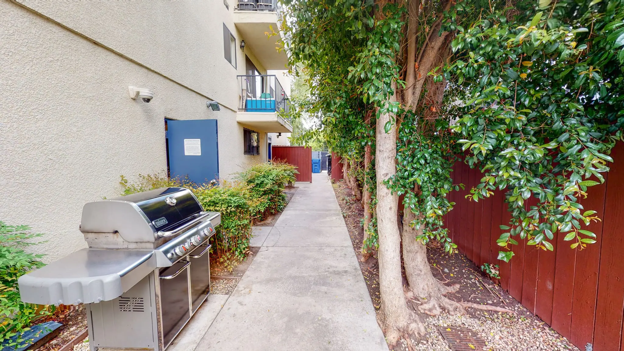 Kester-Apartments-Exterior-360s-Tour-04212021_182701
