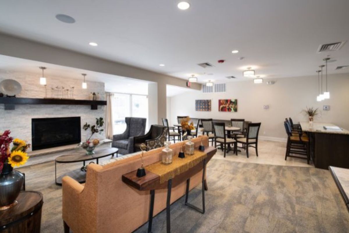 Common Area in Bloomfield Senior Living Community in Omaha Nebraska.