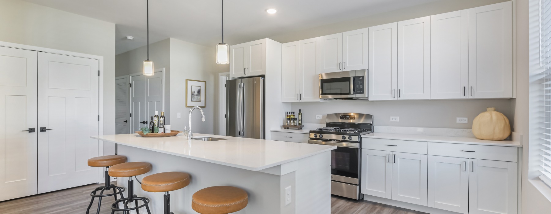 View Brand New Apartments in Crystal Lake, IL