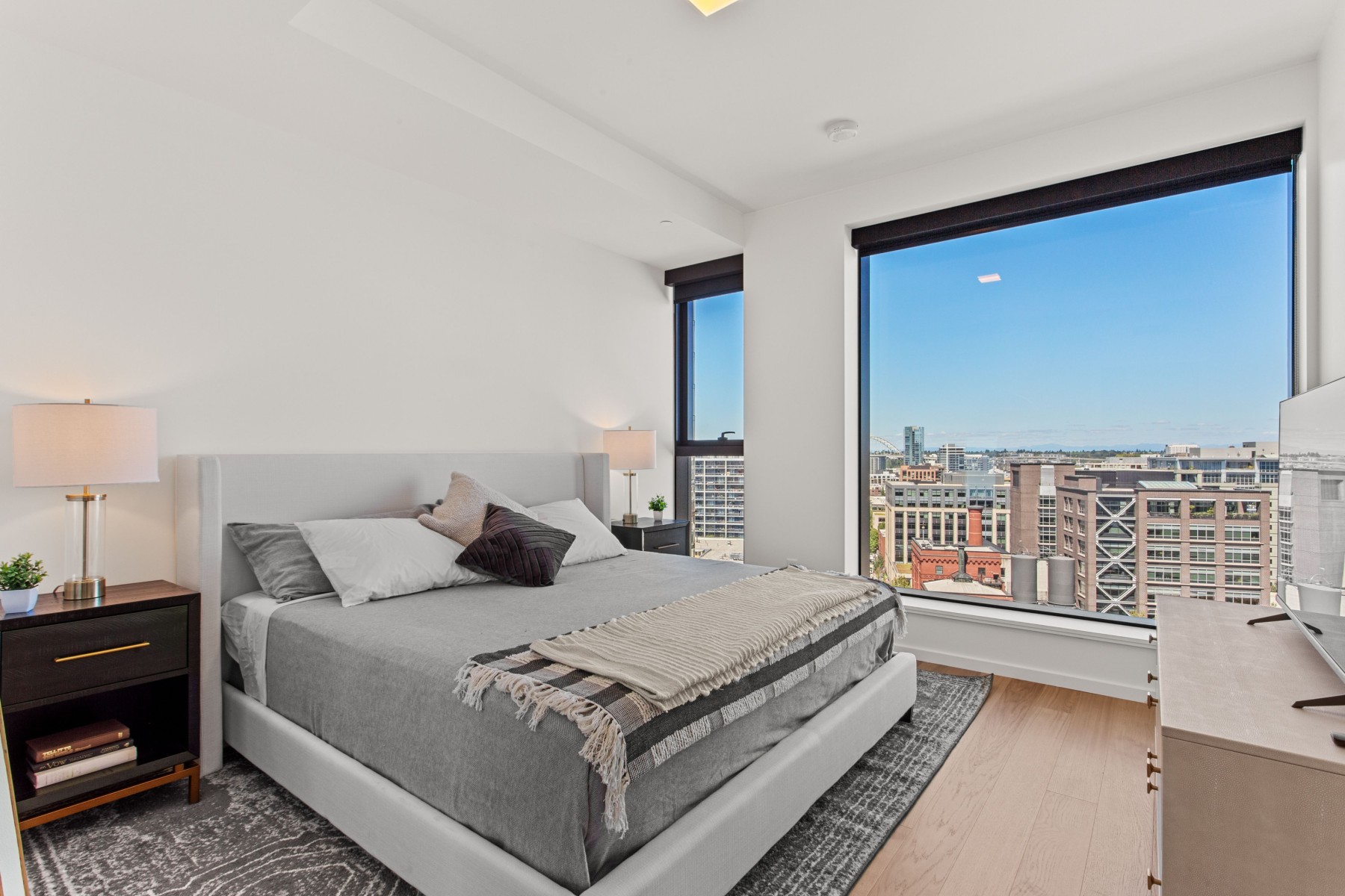 The Residences at 11W photo
