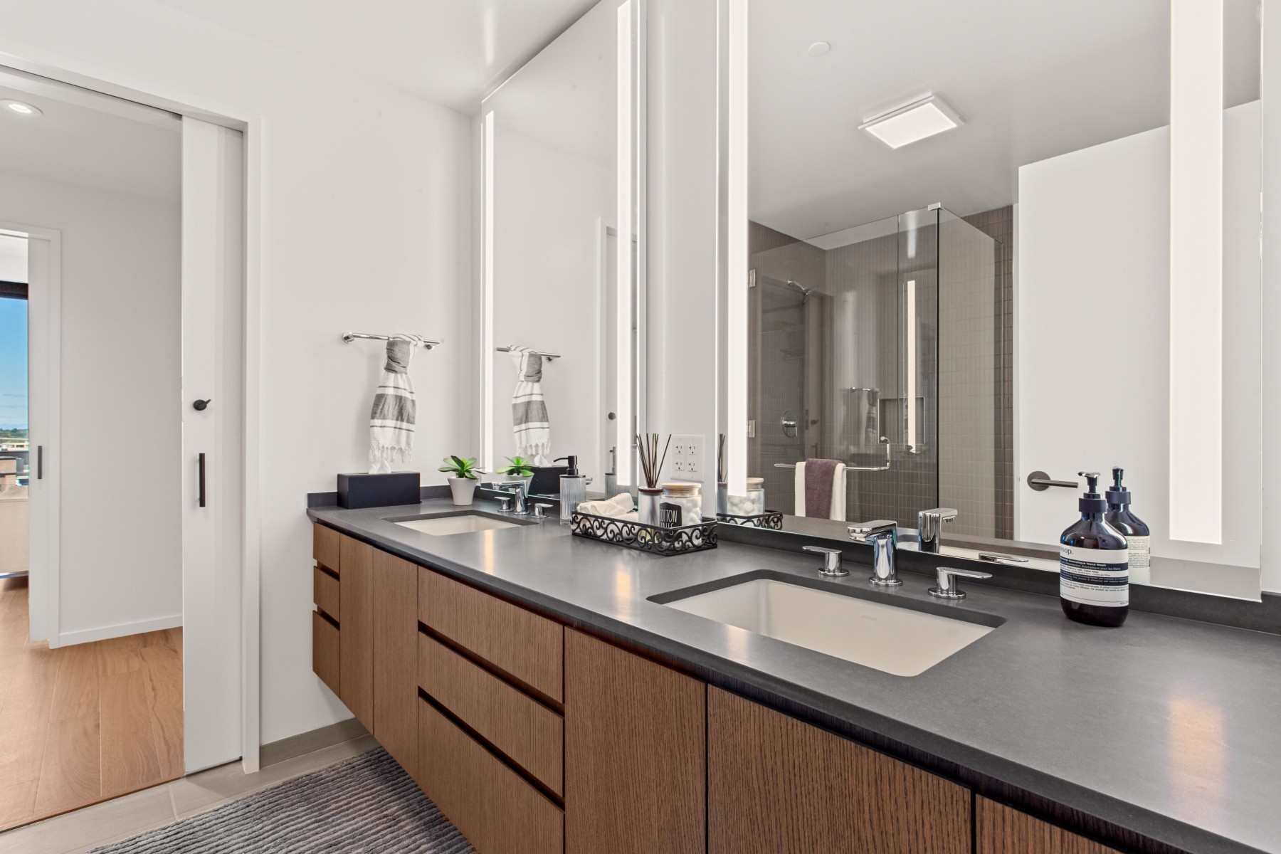 The Residences at 11W photo