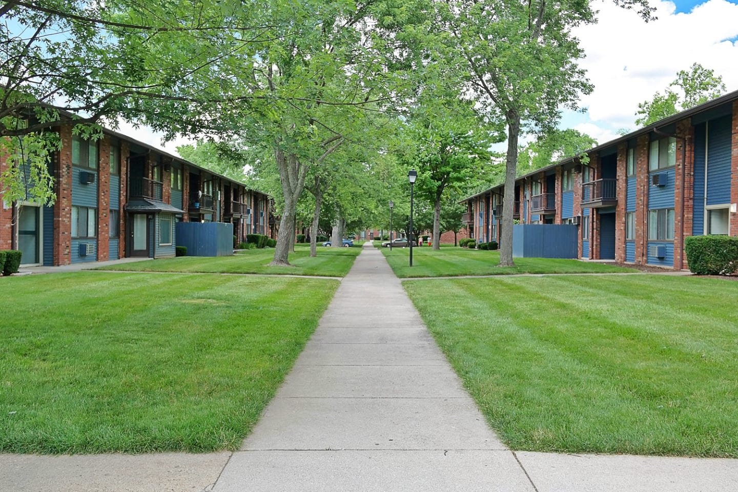 Kingston Square Apartments photo