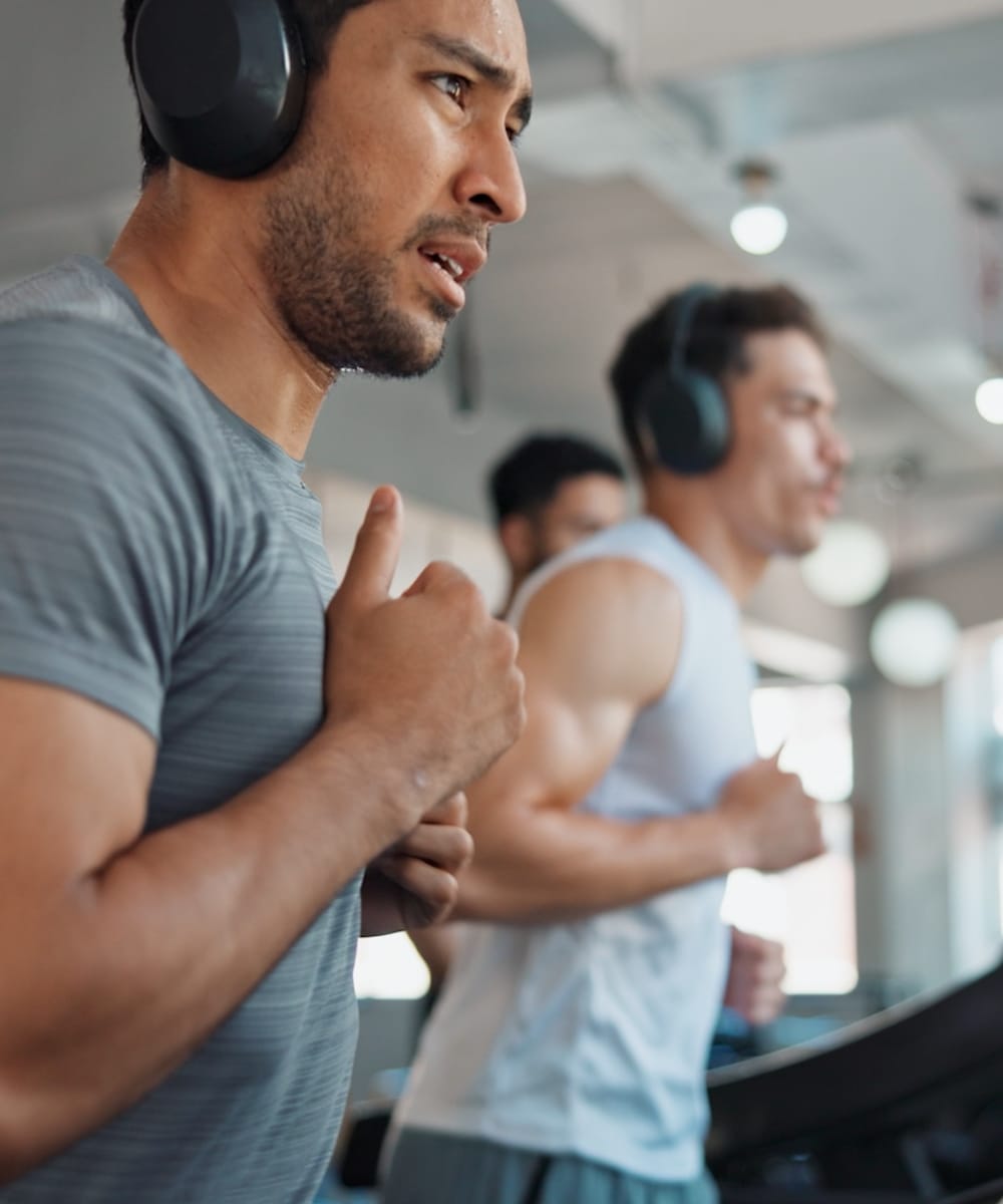 View amenities like our fitness center at La Belle at Hollywood Tower in Los Angeles, California