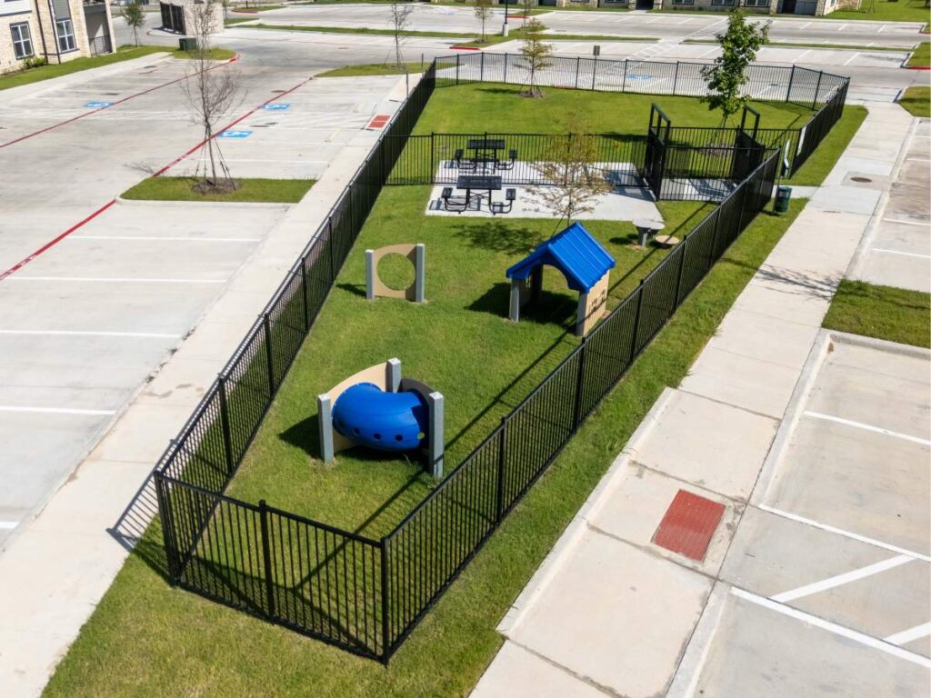 Terrace at Highland Hills photo