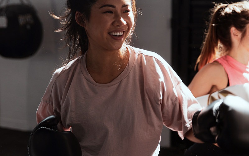 women in boxing class