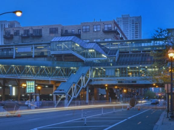 close proximity to public transportation at Presidential Towers, Chicago