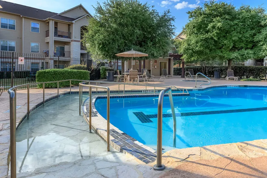 ramp into pool