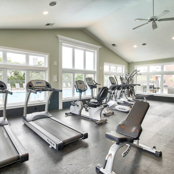 Crossroad Towers offers a wide variety of amenities in Pittsburgh, Pennsylvania