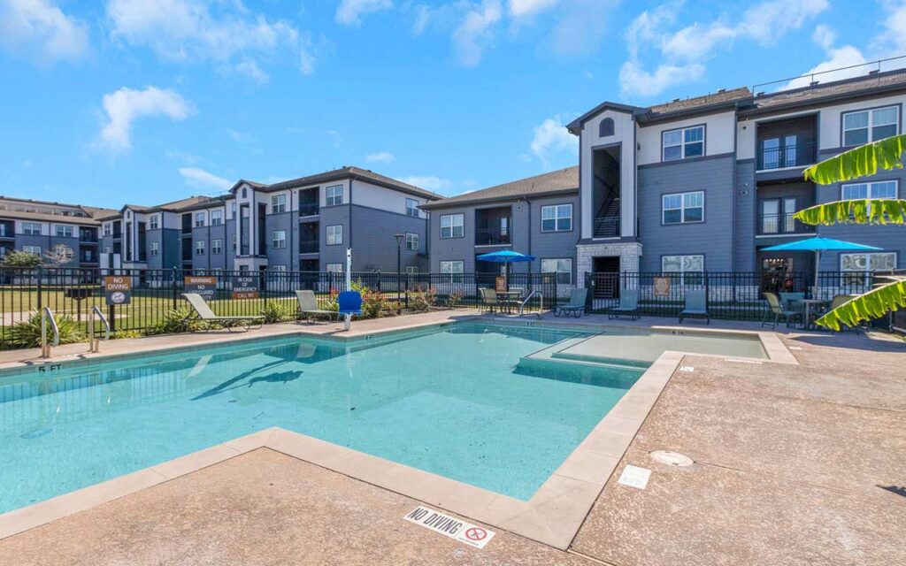The Villas at Colt Run swimming pool