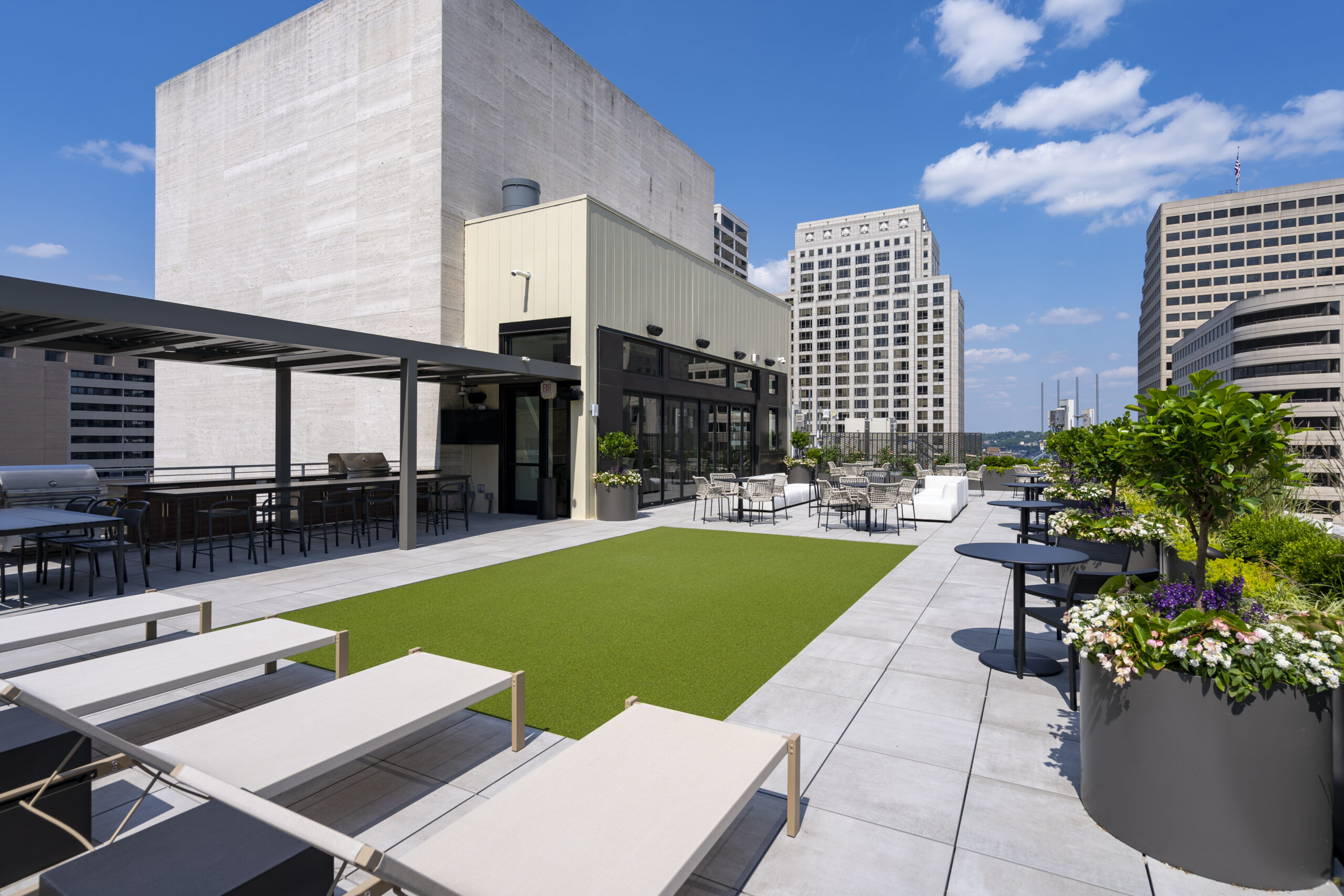 Luxury Apartments for Rent in Downtown Cincinnati | Mercantile Apartments